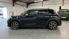 MINI Hatchback 1.5 Cooper Exclusive 5dr Auto Petrol Hatchback